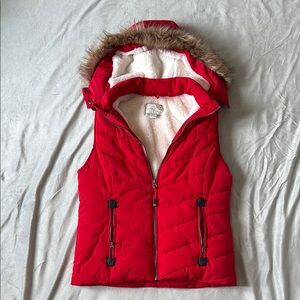 GreenTea Red and Cream Quilted Vest